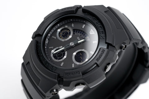 Casio G-Shock Uhr Analog-Digital Schwarz auf Schwarz AW-591BB-1ADR 