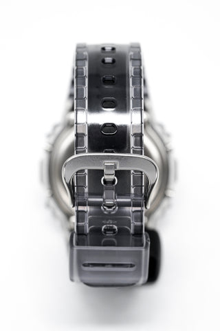 Casio G-Shock Herrenuhr durchscheinend grau DW-5600SK-1DR 