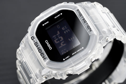 Casio G-Shock Herrenuhr Skeleton Series Translucent DW-5600SKE-7DR 