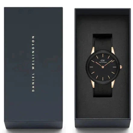 Daniel Wellington Iconic Motion Schwarze Herrenuhr DW00100611