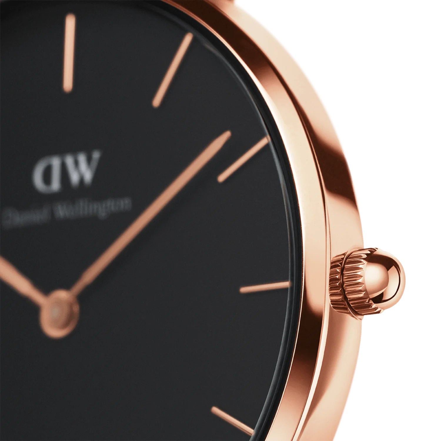 Daniel Wellington Petite Sheffield Damenuhr in Schwarz DW00600224