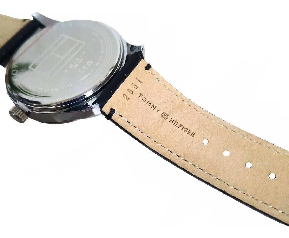 Tommy Hilfiger Analog 179 1922 - Image 3