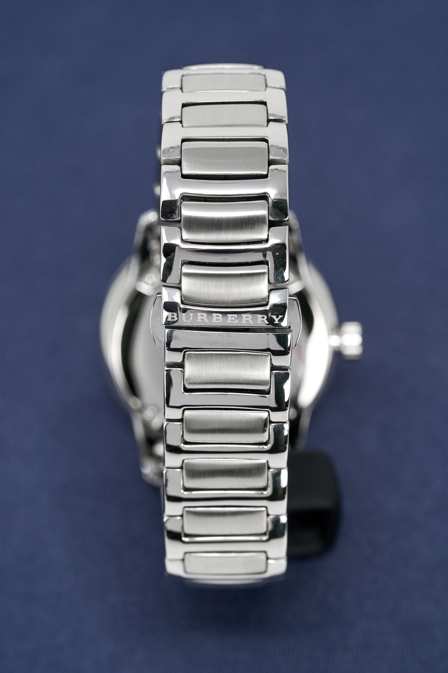 Burberry Mens Watch The Classic Blue Bu10007 - Image 2