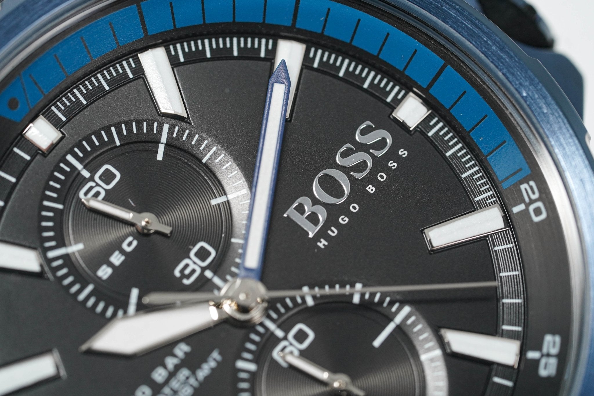 Hugo Boss Men S Watch Chronograph Globetrotter Blue Pvd Hb1513824 - Image 4